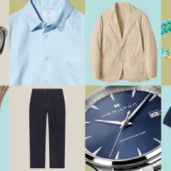 Outfit per matrimonio in spiaggia: uomo, con blazer beige, camicia azzurra, pantaloni blu, espadrillas e accessori.