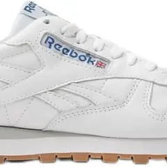 Scarpa bianca Reebok, modello classico. Perfette per capire come calzano le Reebok, comode e stilose.