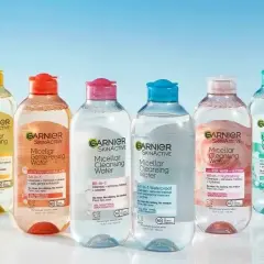 Sei alla ricerca di acqua micellare: pro e contro? Ecco una selezione di prodotti Garnier Skinactive, ognuno con benefici specifici per la tua pelle.