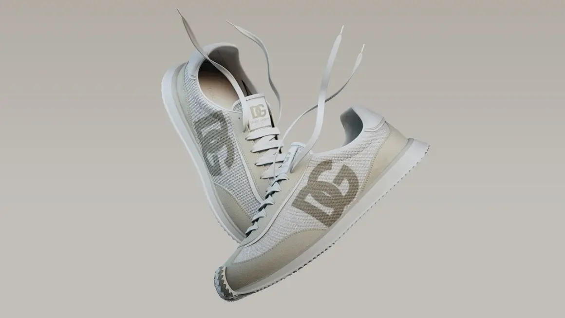 Scarpe Dolce & Gabbana con logo DG. Impara come riconoscere scarpe Dolce e Gabbana false osservando dettagli e materiali.