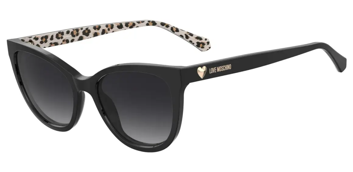Occhiali da sole neri con aste leopardate, un dettaglio che fa la differenza tra Moschino e Love Moschino.