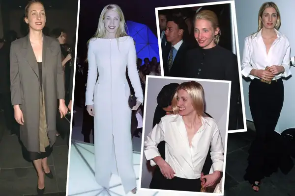 Carolyn Bessette-Kennedy in diversi outfit eleganti: un cappotto grigio, un abito bianco lungo, una camicia bianca con gonna nera e un altro look con camicia bianca.